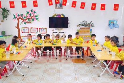 🌈 HOẠT ĐỘNG KHÁM PHÁ KHOA HỌC: THÍ NGHIỆM “TRỨNG CHÌM – TRỨNG NỔI” CỦA CÁC BÉ 3 TUỔI 🌈