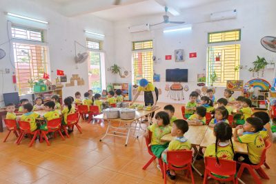 CHUYÊN ĐỀ TỔ CHỨC BỮA ĂN CHO TRẺ TRONG TRƯỜNG MẦM NON